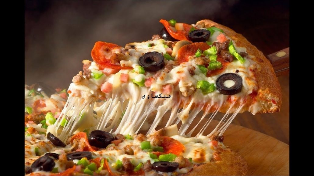 طريقة تحضير بيتزا سهلة في 5 دقائق